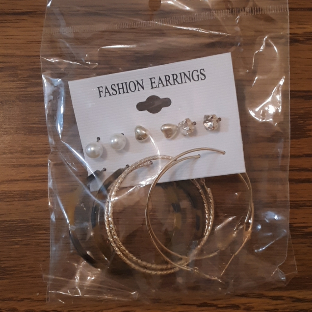 🦄 5/$25 Earring set